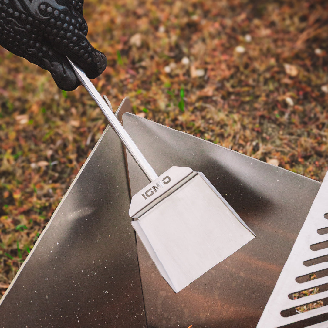Poker & Shovel